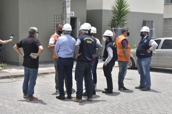 Residencial Vila Velha, em Jabaeté, teve prédio interditado pelas autoridades. Condomínio do Minha Casa Minha Vida apresenta outras falhas na estrutura por Ricardo Medeiros