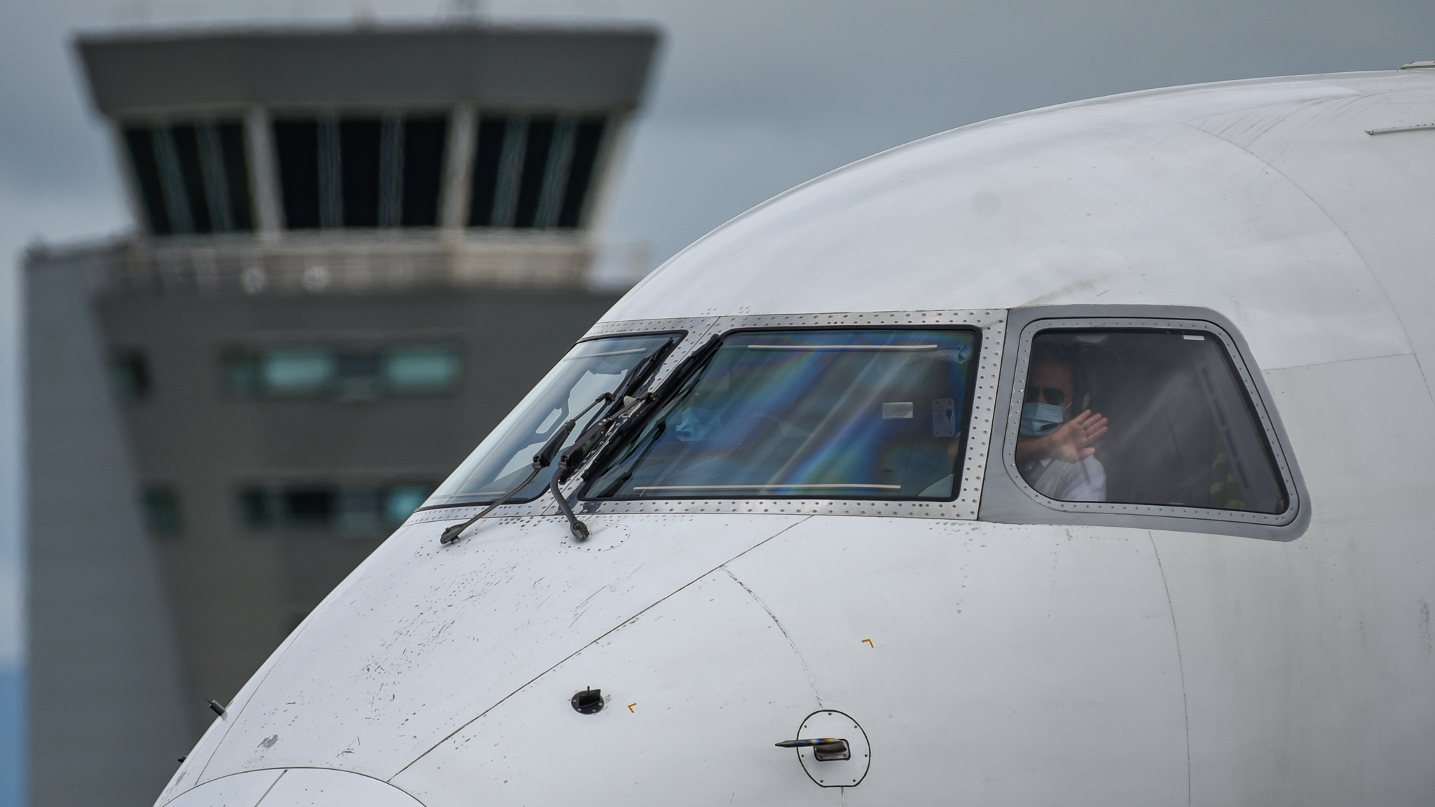  A atividade é voltada aos amantes da fotografia de aviação. Os spotters, como são conhecidos, irão acessar espaços privilegiados do terminal, inclusive o pátio, para fotografar as aeronaves de um ângulo diferente e com mais proximidade.