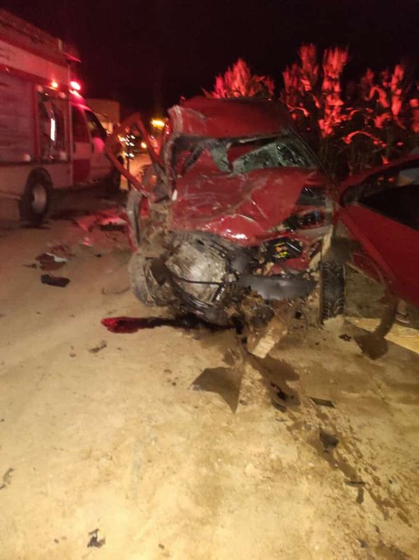 O acidente aconteceu no km 154 envolvendo um caminhão e um carro