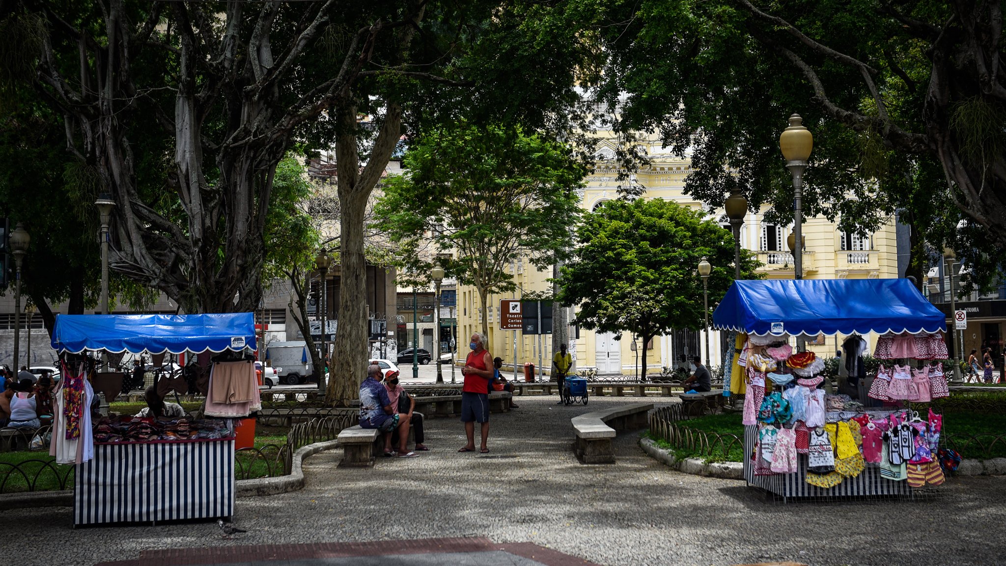A praça Costa Pereira estava uma calmaria só