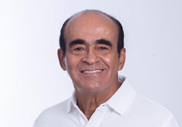 Dr. Coutinho (Cidadania) - prefeito de Aracruz