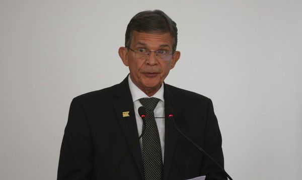  Joaquim Silva e Luna é ex-ministro da Defesa