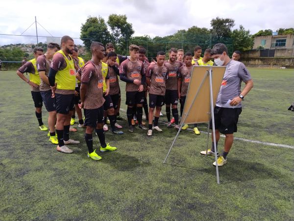Time do Atlético na preparação para a Supercopa do Brasil Sub-20