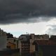 Imagem - Alerta de chuva: dia "vira noite" em Vitória