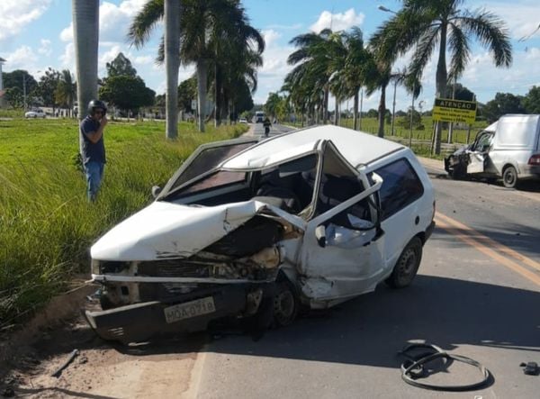 Colisão entre veículos deixa motorista morta em Nova Venécia 