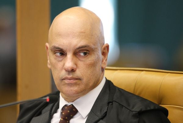 Ministro Alexandre de Moraes em sessão no plenário do STF