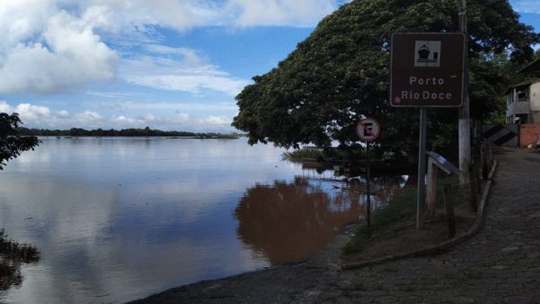 Rio Doce ultrapassa a cota de inundação em Linhares, Norte do Espírito Santo