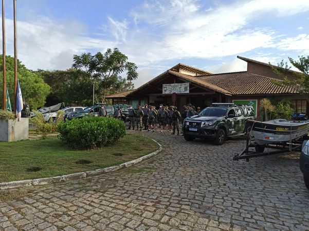 Polícia