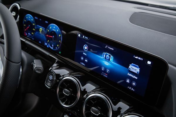 GLA 200 AMG Line 2021