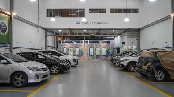 Após todo processo descrito acima, a oficina Beira Mar possui um setor apenas para o acabamento premium, que cada detalhe é checado e revisado, com a intenção de encantar o cliente.