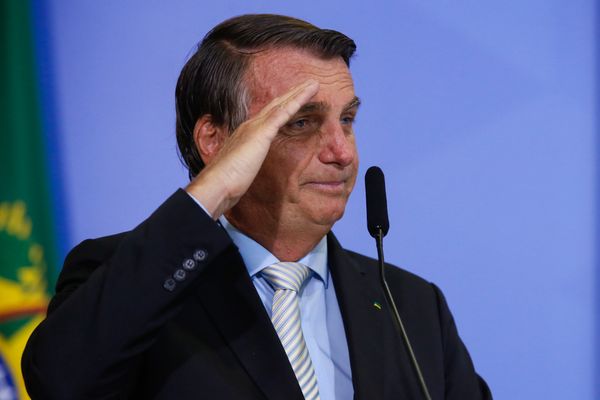 Bolsonaro manteve um discurso de incentivo ao uso de tratamentos preventivos sem comprovação científica e críticas ao uso de máscara e distanciamento social