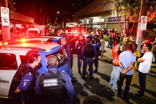 PMV, PM e Bombeiros realizam operação na Rua da Lama por Elizabeth Nader | PMV