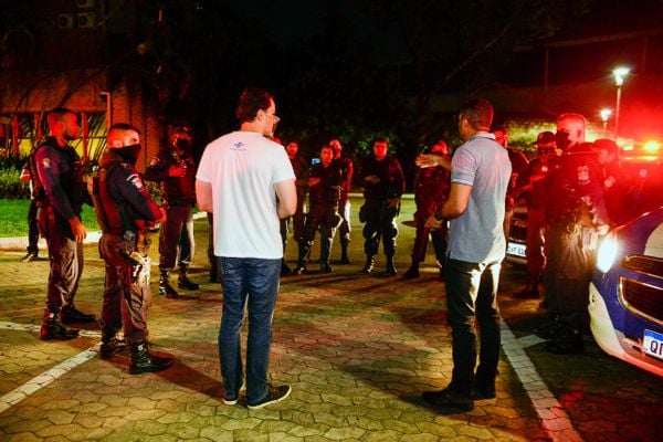 PMV, PM e Bombeiros realizam operação na Rua da Lama por Elizabeth Nader | PMV