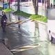 Imagem - Vídeo: suspeitos passam de moto e atiram contra ciclista em Linhares