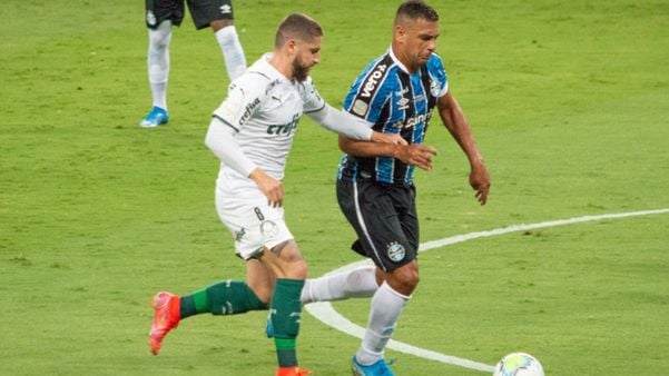 Gustavo Gómez marca, Palmeiras segura o Grêmio e abre vantagem na decisão da Copa do Brasil
