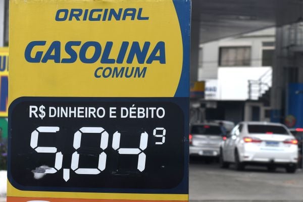 Data: 02/03/2021 - ES - Cariacica - Posto Ipiranga em Jardim América, Cariacica - Preço dos combustíveis nos postos da Grande Vitória - Editoria: Economia - Foto: Fernando Madeira - GZ por Fernando Madeira
