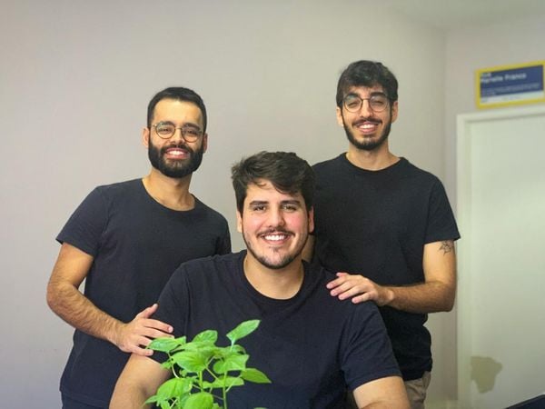 Juan Correa, Rodrigo Farina e Bruno Arouca, Graduandos em Engenharia na UFRJ 
