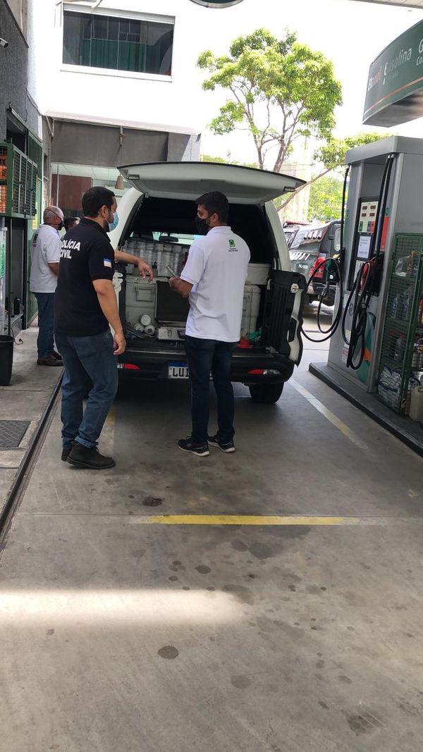 Polícia Civil e ANP encontram no ES postos de combustíveis cometendo irregularidades e distribuidoras de gás de cozinha com botijões clandestinos por Polícia Civil/Secom-ES