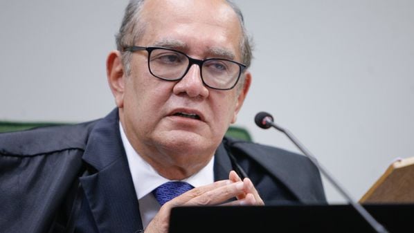 De um lado, o TST aplica um crivo rigoroso — em certos momentos, até excessivo — para detectar simulações. De outro, o STF parece abdicar da análise do caso concreto e da principiologia trabalhista, adotando postura de deferência à forma documental