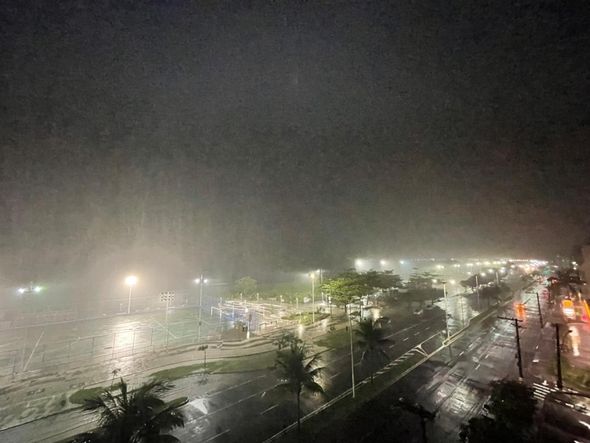 Praia de Camburi, em Vitória por Leitor