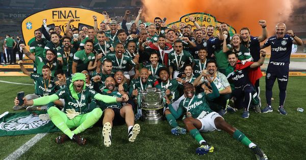 Torcedores enviam Palmeiras ao Mundial com festa e clima de