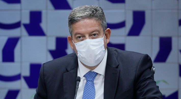 Informação é do presidente da Câmara dos Deputados, Arthur Lira (PP-AL). Proposta deve prever aumento da faixa de isenção dos atuais R$ 1.903,98 para um patamar abaixo de R$ 3.000