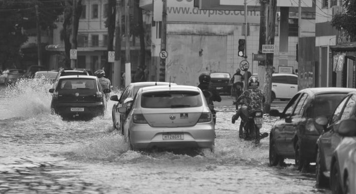 Faz-se necessária uma mudança de mentalidade no gerenciamento das chuvas: a compreensão de que o inesperado deve ser a regra, não a exceção. Ou as cidades continuarão submergindo
