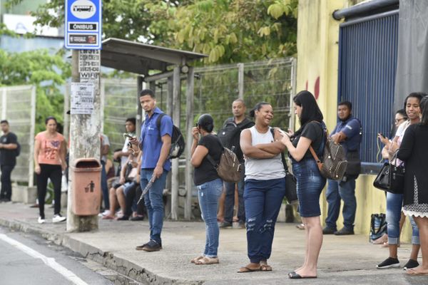 Manifestação de rodoviários afeta população da Grande Vitória por Ricardo Medeiros