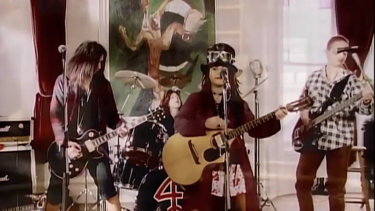 4 Non Blondes - What's Up (Official Music Video) 