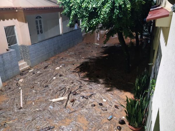 Enchente em alegre por Paulo Avilez