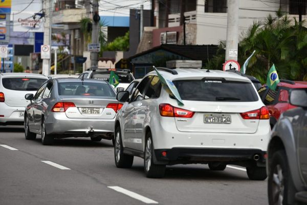 A carreata seguiu pela terceira ponte em direção a Vitória por Fernando Madeira 
