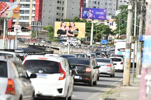A carreata seguiu pela terceira ponte em direção a Vitória por Fernando Madeira 