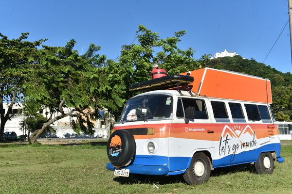 Jordy Alexsander e João Ferreira param a Kombi no Parque da Prainha, em Vila Velha por Fernando Madeira