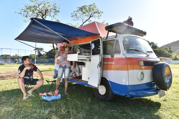 Jordy e João viajam pelo Brasil há três anos e registram tudo nas redes sociais  por Fernando Madeira
