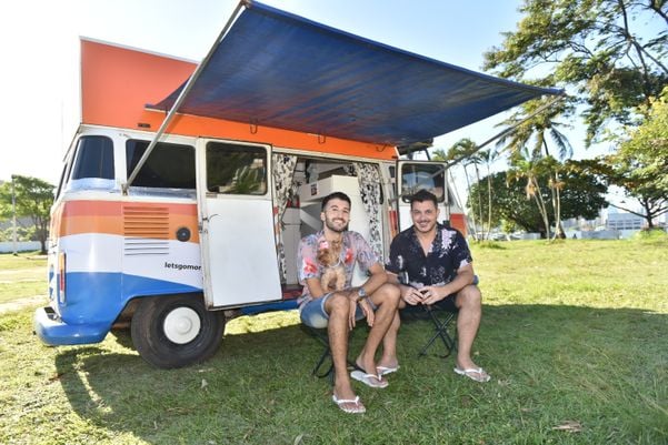 O casal Jordy Alexsander e João Ferreira durante passagem por Vila Velha por Fernando Madeira