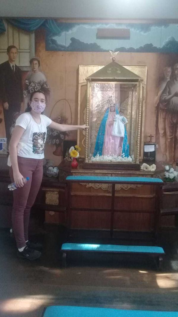 Tainá prestou homenagens a Nossa Senhora da Penha após ter sido curada da Covid-19.