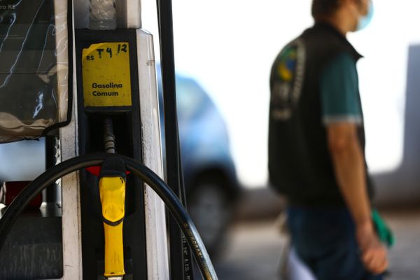 Força-tarefa integrada pela Agência Nacional do Petróleo, Gás Natural e Biocombustí­veis (ANP), Procon e Inmetro fiscaliza postos revendedores de combustí­veis em Brasília