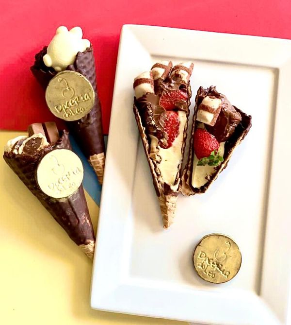 Cascones de Kinder com morango, de Ouro Branco com Nutella e Kit Kat e de Tortubrownie da Doceria do Leo