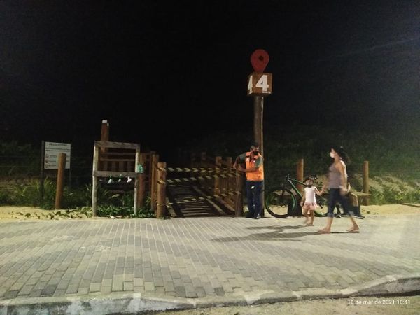Guriri recebe fiscalização e impede acesso a praias, lagoas e cachoeiras por Divulgação