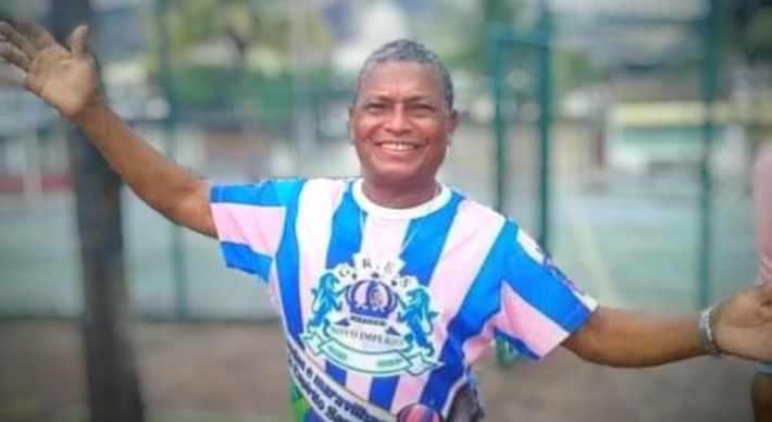 O intérprete e compositor premiado morreu na sexta-feira (20) após uma luta de quase duas semanas contra as complicações causadas pela doença