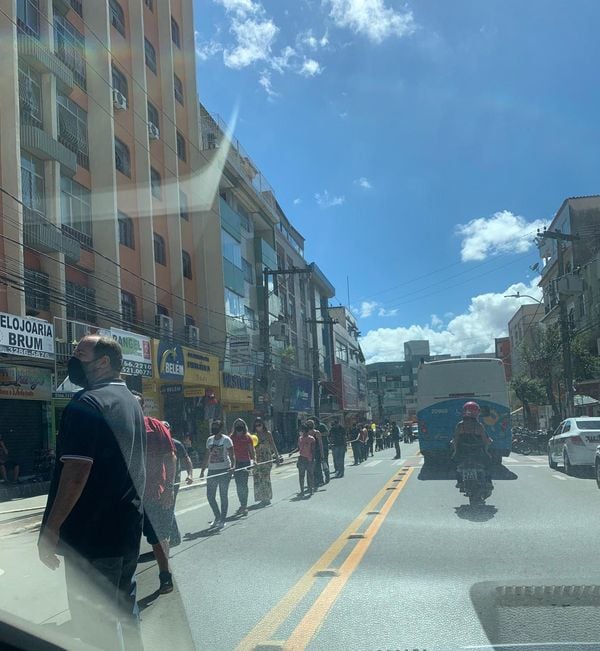 Ato acontece na avenida Expedito Garcia