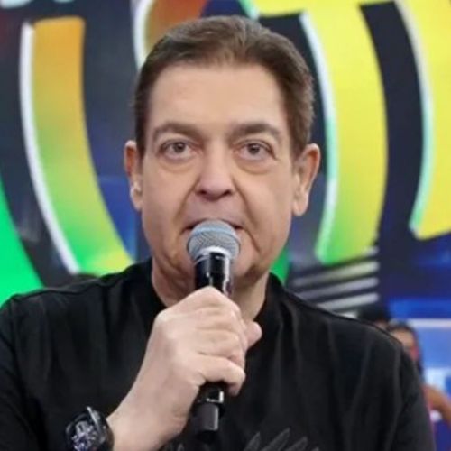 Apresentador do BBB vai comandar a atração dominical da emissora até o projeto da Globo com Luciano Huck ficar pronto, segundo comunicado oficial