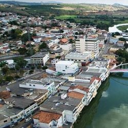 Menina tem 13 anos e abusos teriam ocorrido desde os cinco anos da vítima, que era exposta a pornografia e sofreu tentativa de enforcamento para não denunciar os crimes