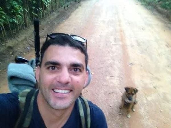 A história começou em Santa Catarina, onde Heuberth Lopes, de 40 anos, encontrou o animalzinho dentro de um contêiner e acabou resgatando o pet