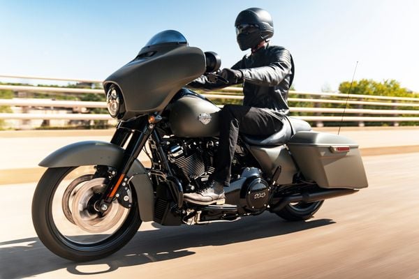 Harley-Davidson Street Glide Special por Harley-Davidson/Divulgação