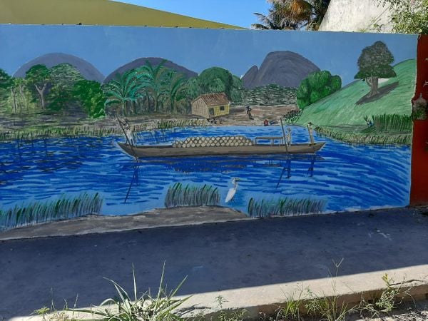 Artistas fazem pinturas em muros da Barra do Jucu, em Vila Velha