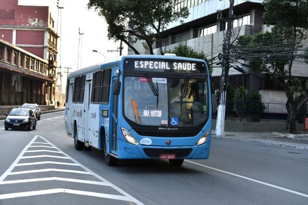 Quarentena no ES: ônibus do Transcol começaram a circular com letreiro 