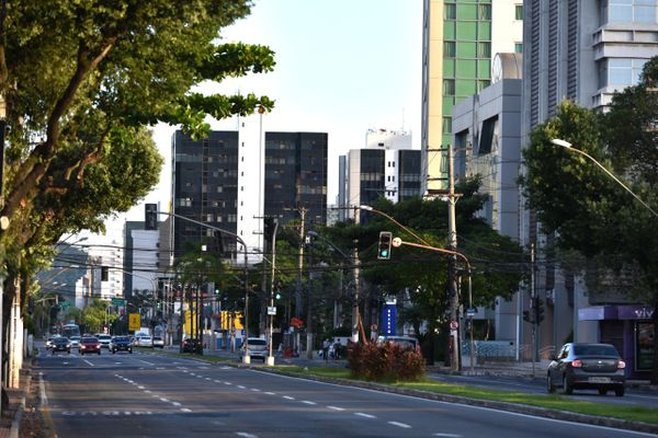 Ruas de Vitória com baixa movimentação neste domingo (28) por Fernando Madeira