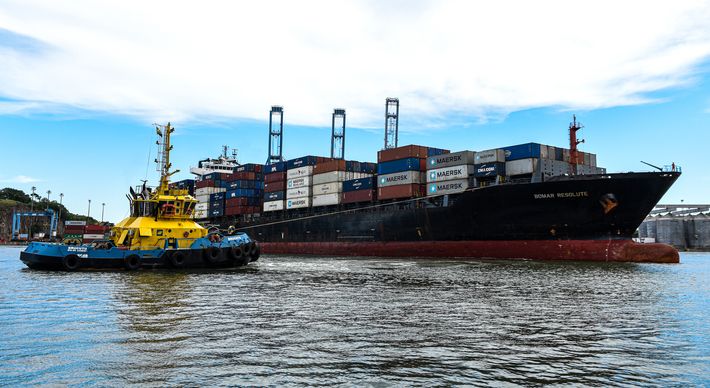 Algumas sugestões apresentadas foram acatadas pela Antaq, como a que estabelece que as atuais empresas que operam áreas arrendadas não poderão ser retiradas pela futura concessionária dos portos de Vitória e Barra do Riacho