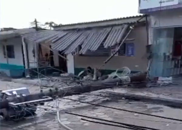 Imóveis foram atingidos por caminhão desgovernado em São Mateus